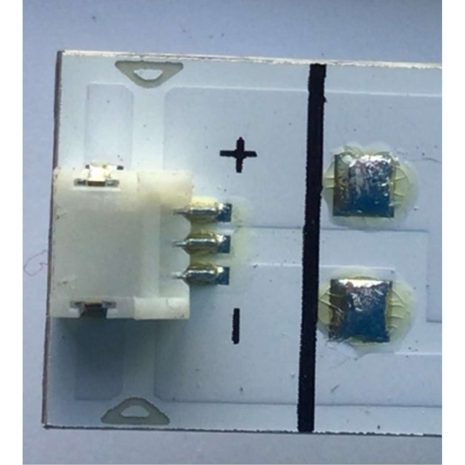 KIT DE LED'S PARA TV HISENSE (10 PIEZAS) / NUMERO DE PARTE 12184113 / LB65084 V0 / HE659ZM / PANEL HD650S1U81-K1 / MODELO 65R6E1 - Imagen 3